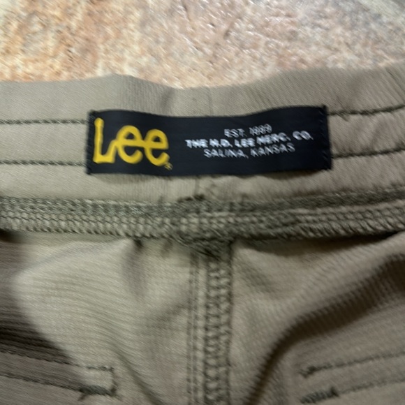 NWT  LEE CARGO SHORTS - Picture 4 of 5